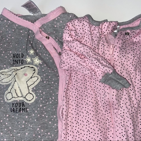 Girls 4 PC Sleeper Lot 3-6M Gerber First Moments - Picture 2 of 4